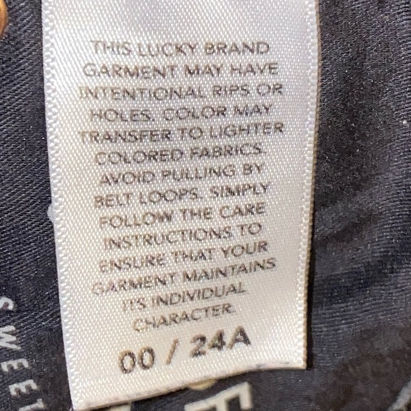 Lucky🍀Brand MidRise Sweet Straight Jean in Distressed Williamette size 00 24x27 - Picture 16 of 16